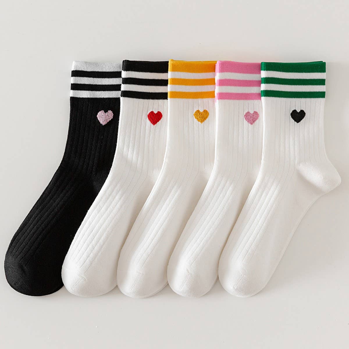 College Style Heart, Two Stripes Crew Socks