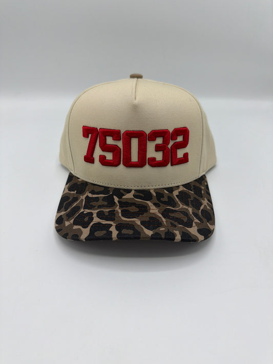 75032 Puff Hat - Cream/Leopard