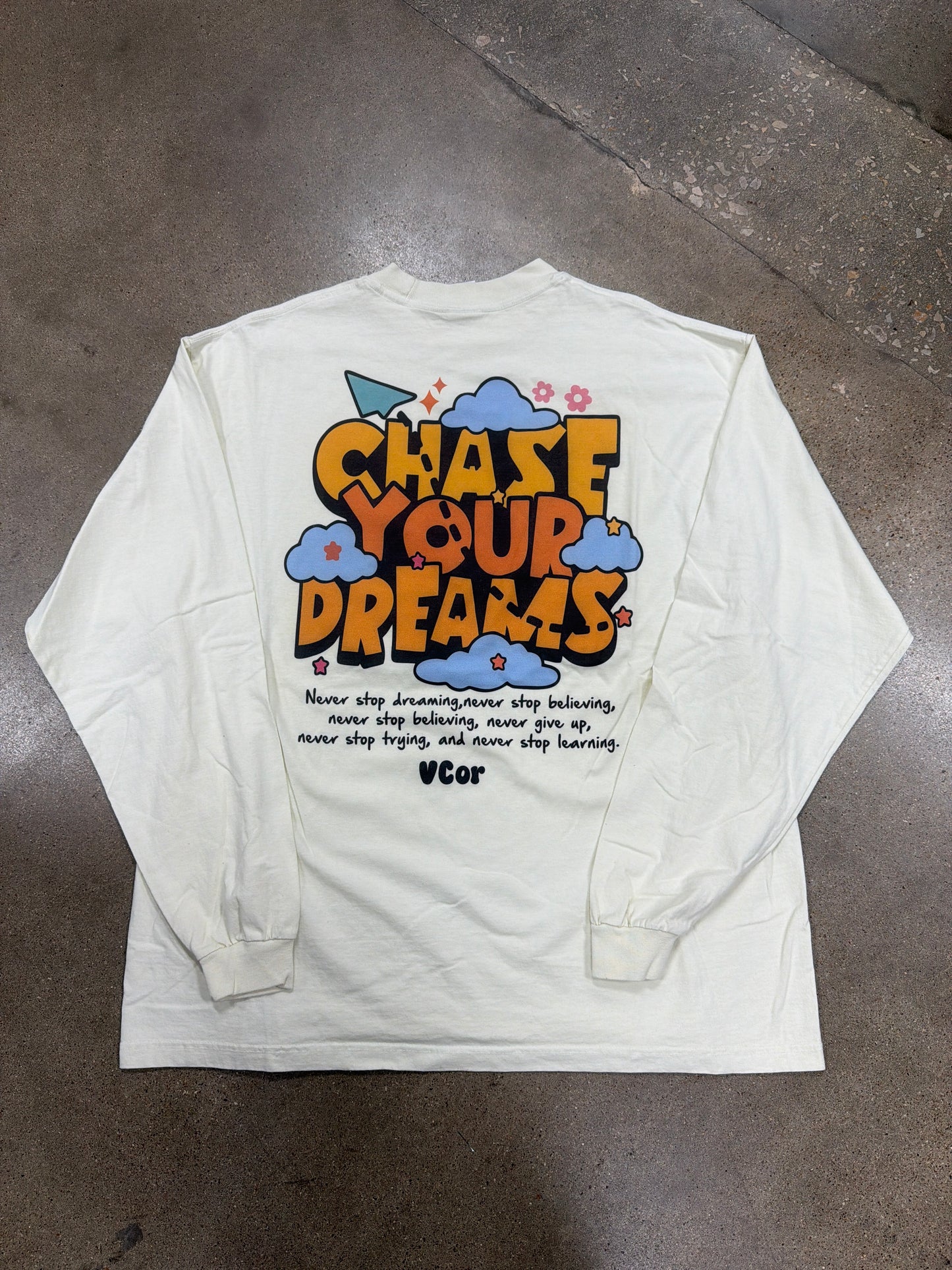 VCor Vintage - Chase Your Dreams Long Sleeve