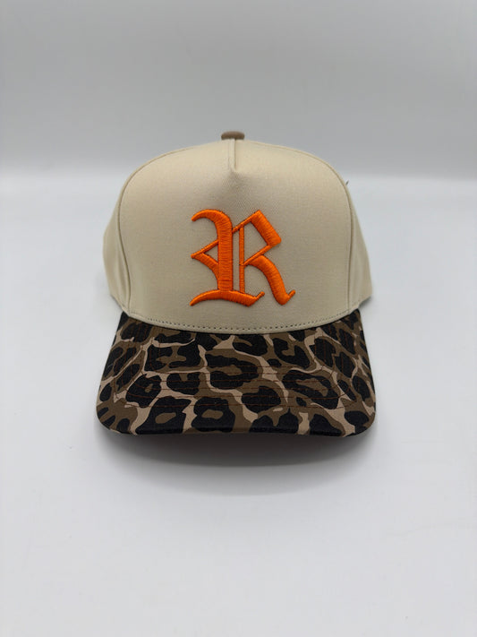 Old English R Puff Hat - Cream/Leopard