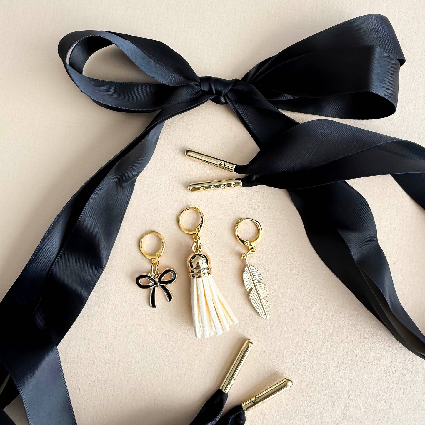 Sneaker and ShoeLace Charm Sets  –  Shoelace Accessories