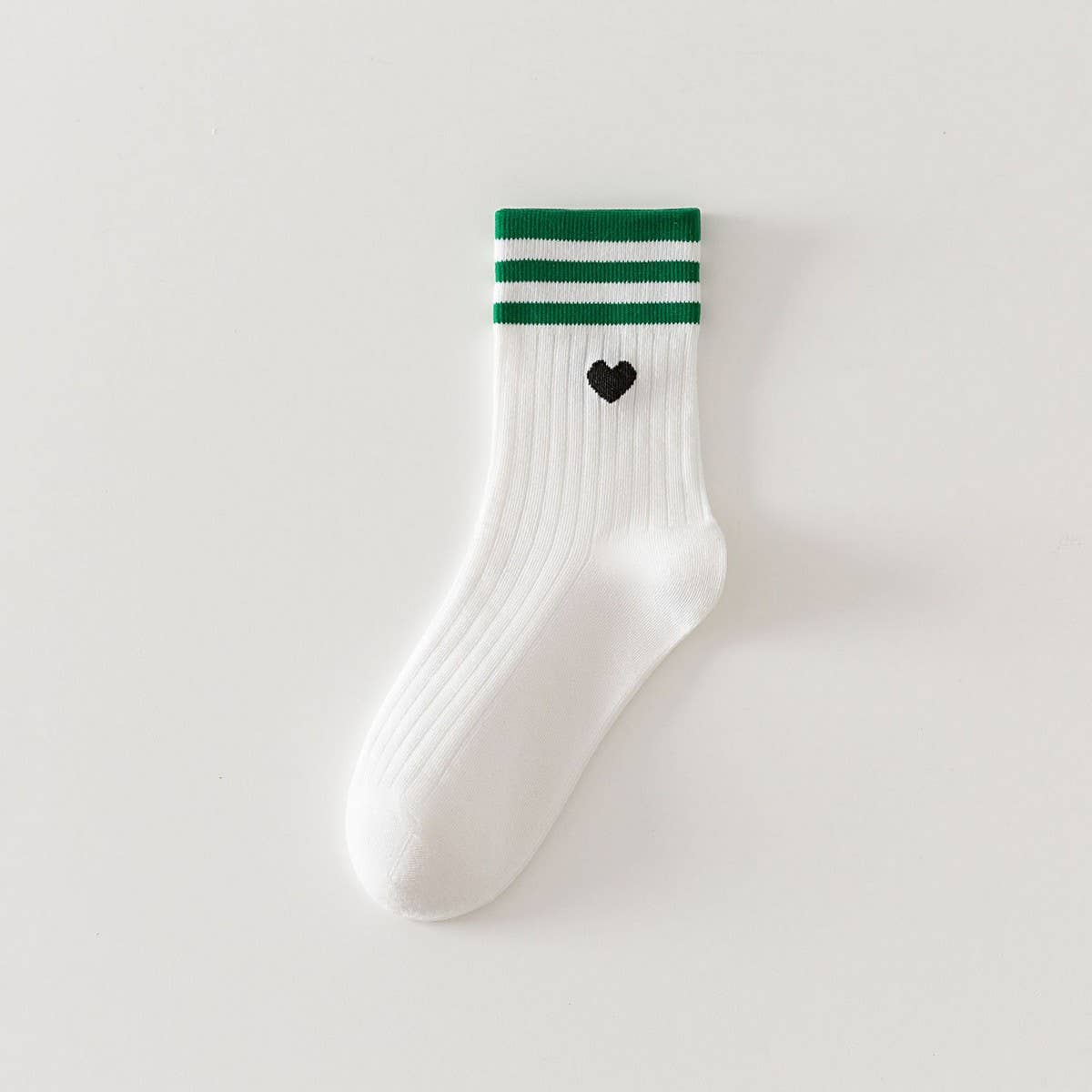 College Style Heart, Two Stripes Crew Socks