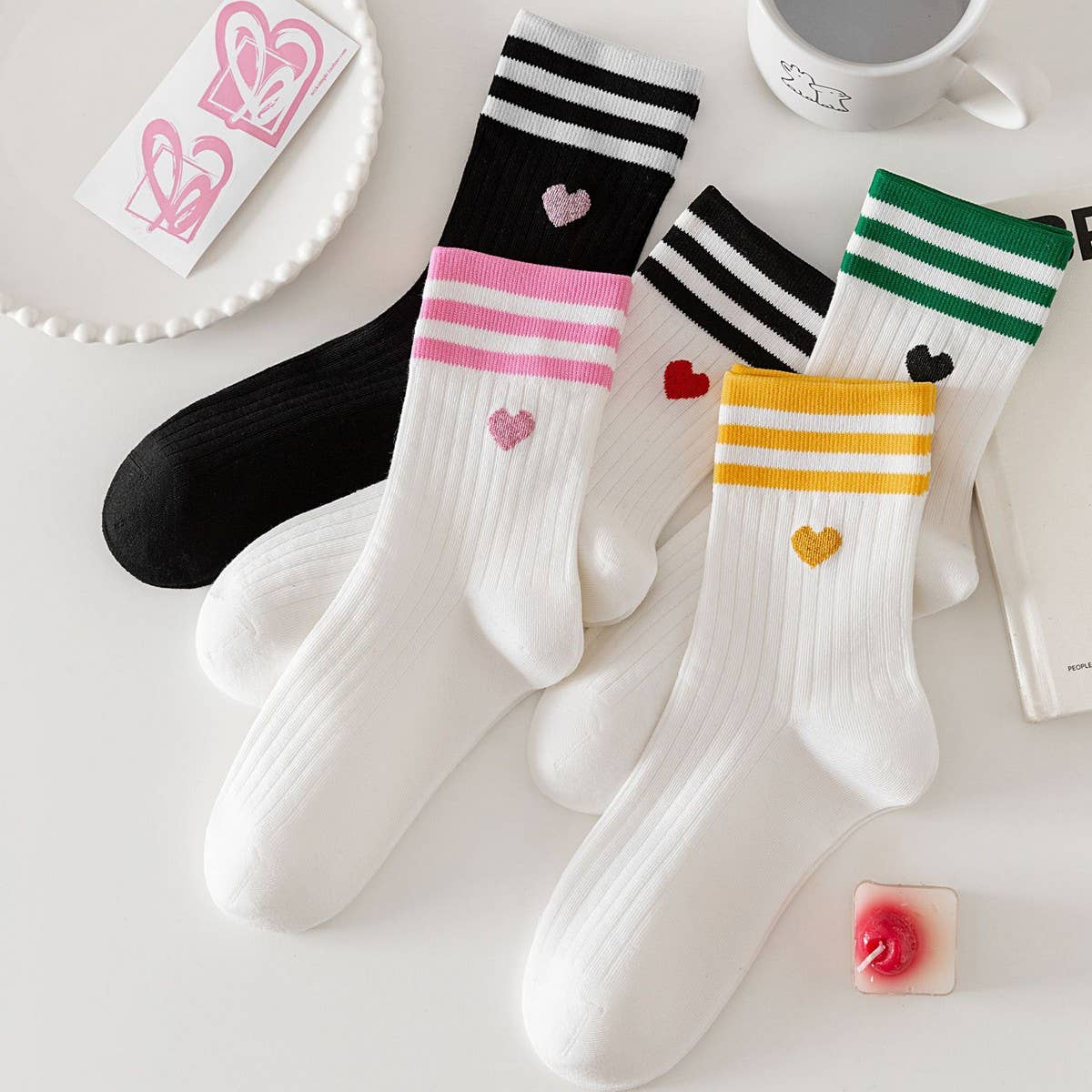 College Style Heart, Two Stripes Crew Socks